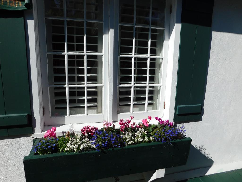 Lincoln Green Inn Carmel-by-the-Sea Exterior foto